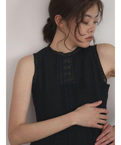 FIKA.(フィーカ)の「Sleeveless lace panel onepiece(ワンピース・レディース・ブラック/オフホワイト・MEDIUM)」の22枚目の写真