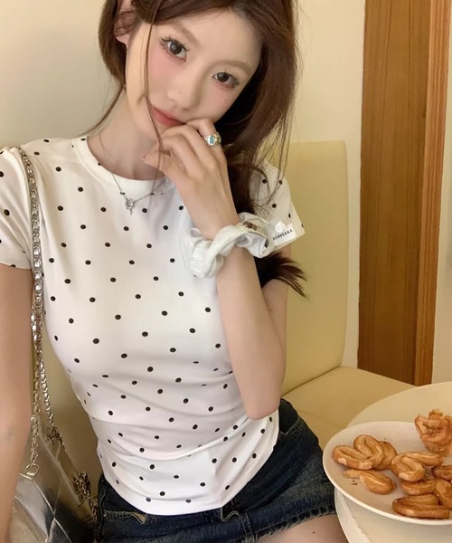 LAFFMO（ラフモ）の「クルーネックドットTシャツ（Tシャツ/カットソー・レディース・グレー/ホワイト・M/L）」の4枚目の写真
