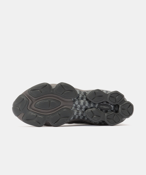 ASICS(アシックス)の「ASICS US7-S GEL-KINETIC FLUENT 1203A973.020(スニーカー・メンズ・ブラック・27.5cm/23.5cm/24cm/24.5cm/25cm/25.5cm/26cm/27cm)」の4枚目の写真