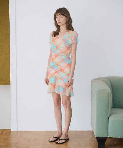 SINOON(シヌーン)の「Check Printed Shirring One-Piece (Orange)(ワンピース・レディース・オレンジ・MEDIUM/SMALL)」の2枚目の写真