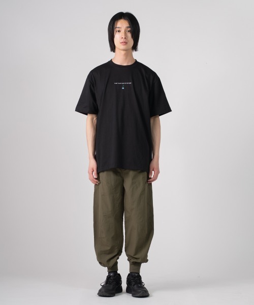 rehacer(レアセル)の「rehacer TEE: Plant Flower TEE / プラントフラワー T-Shirt(Tシャツ/カットソー・メンズ・ブラック/ホワイト/ネイビー・X-LARGE/LARGE/MEDIUM/SMALL)」の12枚目の写真