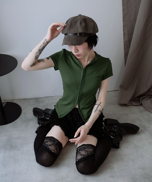Ulysses(ユリシス)の「フロントホックハイネックトップス(Tシャツ/カットソー・レディース・ブラック/グリーン・M/S)」の21枚目の写真