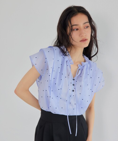 ☆新品タグ付き。グリーンレーベルリラクシング ラッフルフリル 