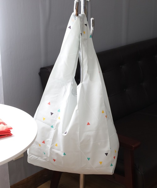 392 plusm(サンキューニプリュスエム)の「392plusm 392 ECO BAG_BIG サンキューニ プリュスエム エコバッグ ビッグ(エコバッグ/サブバッグ・メンズ・グリーン系/ホワイト系6/レッド系4/ブラック系/ネイビー系6/グレー系4/イエロー系8/ブルー系8・ONE)」の1枚目の写真