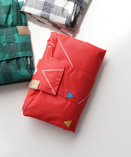 392 plusm(サンキューニプリュスエム)の「392plusm 392 ECO BAG_BIG サンキューニ プリュスエム エコバッグ ビッグ(エコバッグ/サブバッグ・メンズ・グリーン系/ホワイト系6/レッド系4/ブラック系/ネイビー系6/グレー系4/イエロー系8/ブルー系8・ONE)」の8枚目の写真