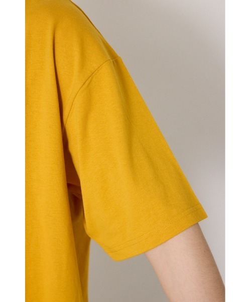 RODEO CROWNS WIDE BOWL(ロデオクラウンズワイドボウル)の「US rich Tシャツ(Tシャツ/カットソー・メンズ・オフホワイト/ブラック/マスタード・MEDIUM/LARGE)」の14枚目の写真