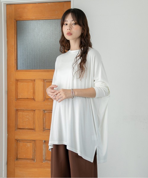 PICHI(ピイチ)の「UVカットとろみリブトップス UV99.9%CUT UV86.8%CUT 接触冷感(Tシャツ/カットソー・レディース・ブラック/ホワイト・L)」の4枚目の写真