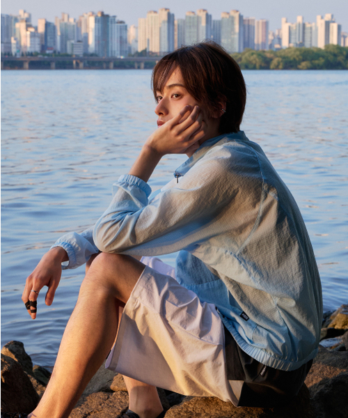KRUXH(クルクス)の「ナイロンハイネックウィンドジップアップアイスブルー(ナイロンジャケット・レディース・その他・1/2)」の10枚目の写真