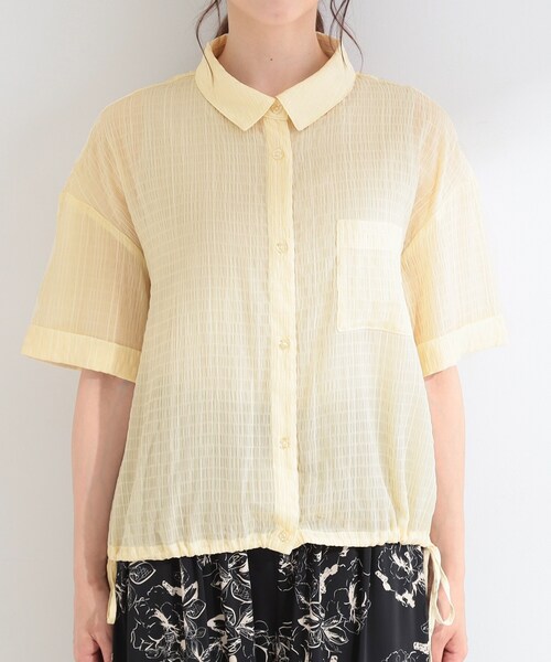 SHOO・LA・RUE(シューラルー)の「【S-LL/洗濯機可/体型カバー】さらさら シャーリングシフォン 裾ドロストシャツ(シャツ/ブラウス・レディース・ライトブルー/ライトイエロー系/ブラック・03/02/01/04)」の16枚目の写真