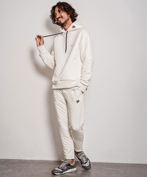 1minute 1second(ワンミニットワンセカンド)の「mpa4157-onion quilted pullover hoodie キルティングパーカー(1M26A010)(パーカー・メンズ・ネイビー/ブラック/ホワイト・XL/S/M/L)」の17枚目の写真