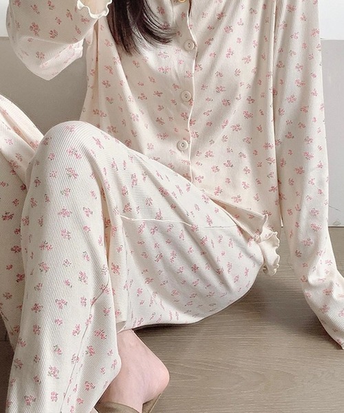 DAY CLOSET(デイ クローゼット)の「【セットアップ/薄手】長袖カーディガン風総柄トップス+ロングパンツ ルームウェア上下2点セット レディース(ルームウェア/パジャマ・レディース・ナチュラル/オートミール/ダークグレー/アイボリー/グレー・L/M)」の10枚目の写真