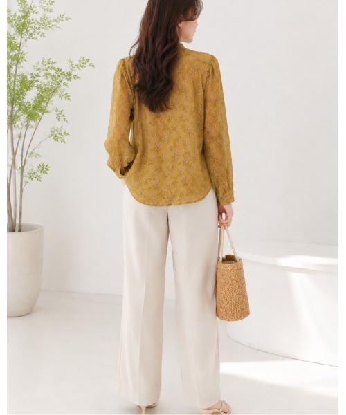 FAZVY(ファズビー)の「フリルネックシフォンブラウス(シャツ/ブラウス・レディース・ブルー/ベージュ/イエロー・M)」の6枚目の写真