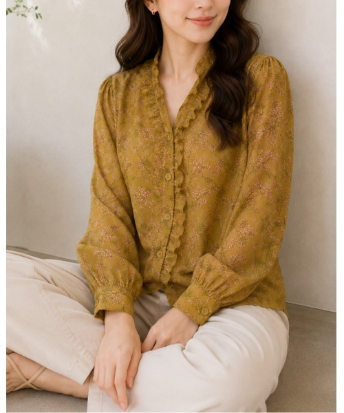 FAZVY(ファズビー)の「フリルネックシフォンブラウス(シャツ/ブラウス・レディース・ブルー/ベージュ/イエロー・M)」の15枚目の写真