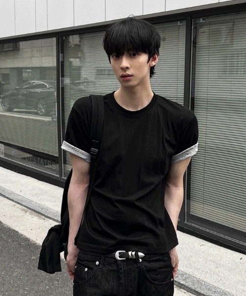 COSYHARU(コシハル)の「カラーブロックロールアップセミクロップ半袖Tシャツ(Tシャツ/カットソー・メンズ・グレー/チャコール/ブラック/ネイビー/アイボリー/バーガンディー・FREE)」の1枚目の写真
