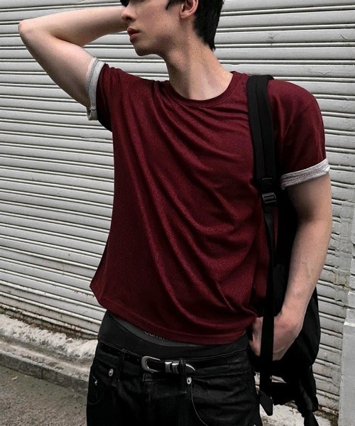 COSYHARU(コシハル)の「カラーブロックロールアップセミクロップ半袖Tシャツ(Tシャツ/カットソー・メンズ・グレー/チャコール/ブラック/ネイビー/アイボリー/バーガンディー・FREE)」の7枚目の写真