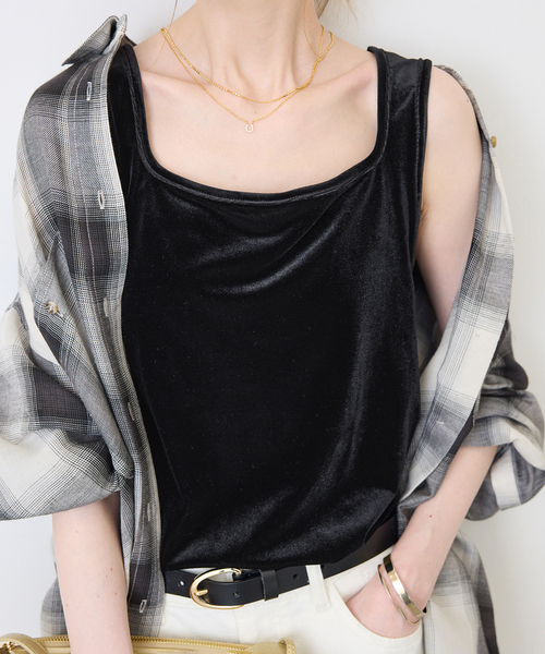 SLOBE IENA(スローブイエナ)の「《シリーズあり》スクエアネックベロアタンク(タンクトップ・レディース・グレー/ブラック/パープル・FREE)」の9枚目の写真