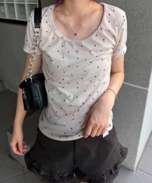 mebole(メボレ)の「dot short sleeved top(Tシャツ/カットソー・レディース・アイボリー/グレー・FREE)」の7枚目の写真