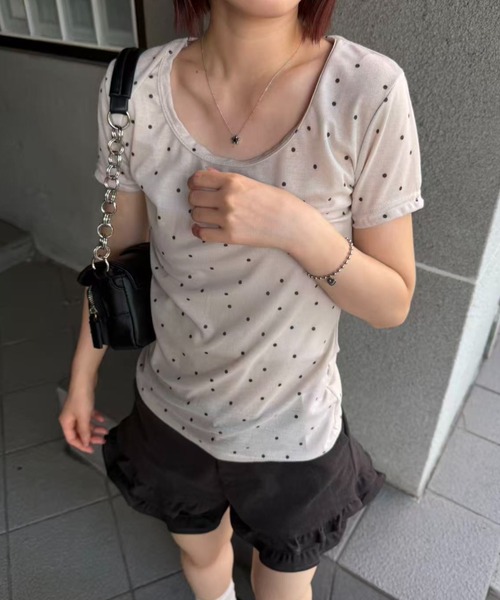 mebole(メボレ)の「dot short sleeved top(Tシャツ/カットソー・レディース・アイボリー/グレー・FREE)」の9枚目の写真