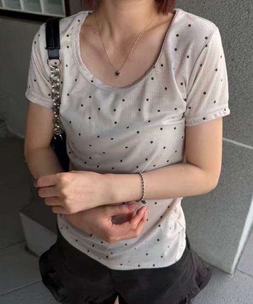 mebole(メボレ)の「dot short sleeved top(Tシャツ/カットソー・レディース・アイボリー/グレー・FREE)」の11枚目の写真