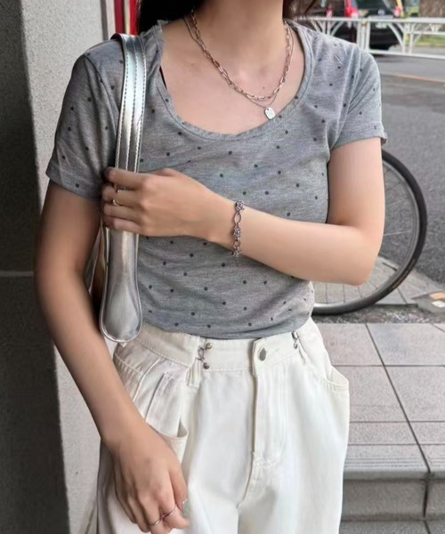 mebole(メボレ)の「dot short sleeved top(Tシャツ/カットソー・レディース・アイボリー/グレー・FREE)」の21枚目の写真