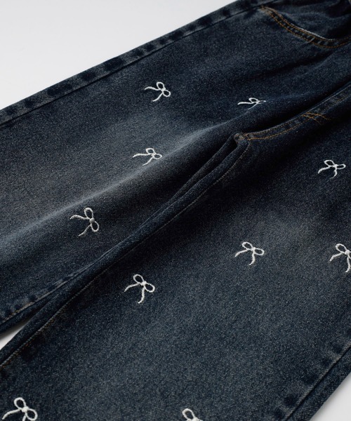URBAN CHERRY（アーバンチェリー）の「ミニリボン刺繍ストレートデニムパンツ（デニムパンツ・キッズ・ブルー・120cm/130cm/160cm/150cm/140cm/110cm）」の8枚目の写真