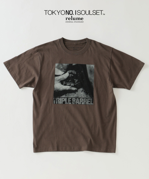 JOURNAL STANDARD relume(ジャーナルスタンダード レリューム)の「【TOKYO No.1 SOUL SET × relume】別注 “Triple Barrel” プリント Tシャツ(Tシャツ/カットソー・メンズ・ブラック系その他・MEDIUM/LARGE)」の1枚目の写真