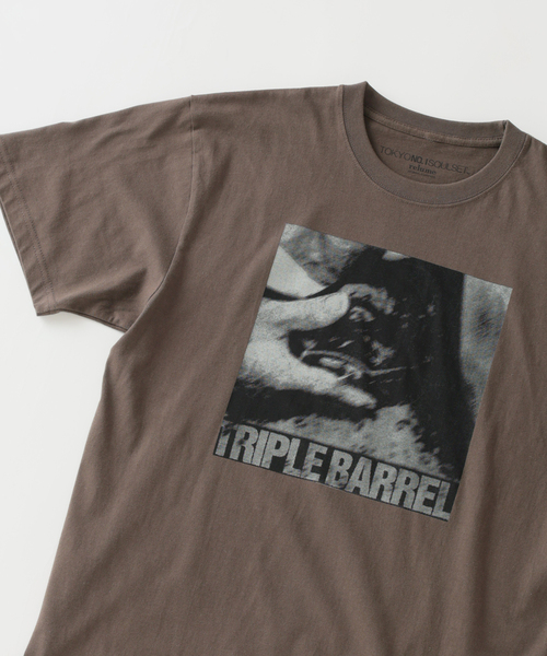 JOURNAL STANDARD relume(ジャーナルスタンダード レリューム)の「【TOKYO No.1 SOUL SET × relume】別注 “Triple Barrel” プリント Tシャツ(Tシャツ/カットソー・メンズ・ブラック系その他・MEDIUM/LARGE)」の4枚目の写真