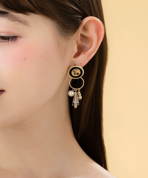LA MUe(ラミュー)の「【LA MUE】ニッケルフリー パール×ビーズ ボタン ロング ピアス(ピアス(両耳用)・レディース・カーキ/ブラック・FREE)」の1枚目の写真