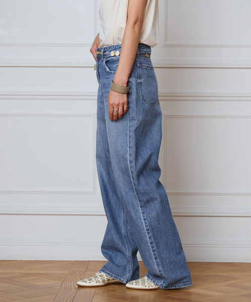 RED CARD TOKYO(レッドカード)の「RED CARD TOKYO レッドカード トーキョー Florida ワイドストレート 70W13401(デニムパンツ・レディース・サックスブルー・27/26/25/24)」の3枚目の写真