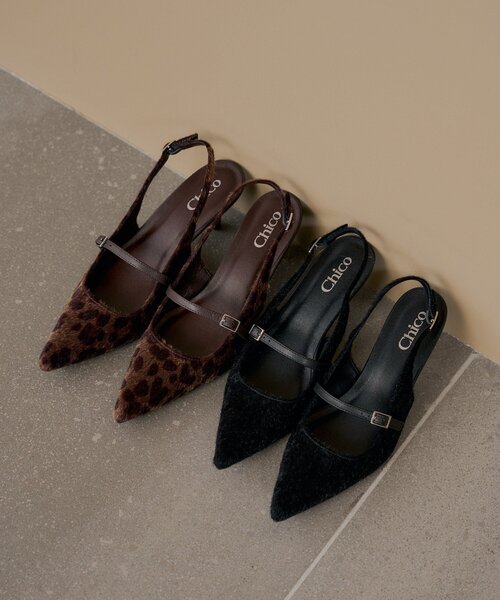 Chico(チコ)の「ポインテッドベルトミュール(パンプス・レディース・ブラウン系その他2/ブラック・LARGE/MEDIUM/SMALL)」の4枚目の写真