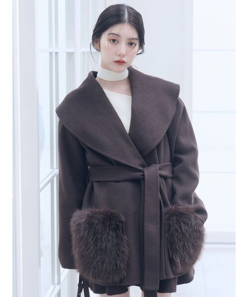 LAGUNAMOON(ラグナムーン)の「ファーポケットウールリバーコート(その他アウター・レディース・チャコールグレー/イエロー/ブラウン・FREE)」の19枚目の写真