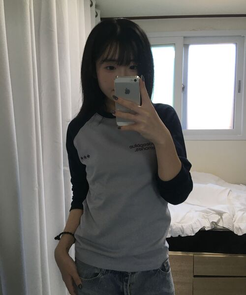 mydeepbluememories(マイディープブルーメモリーズ)の「Mm Symbol Logo Raglan Tee (GREY/NAVY)(Tシャツ/カットソー・レディース・グレー×サックスブルー・WOMENS/MENS)」の5枚目の写真
