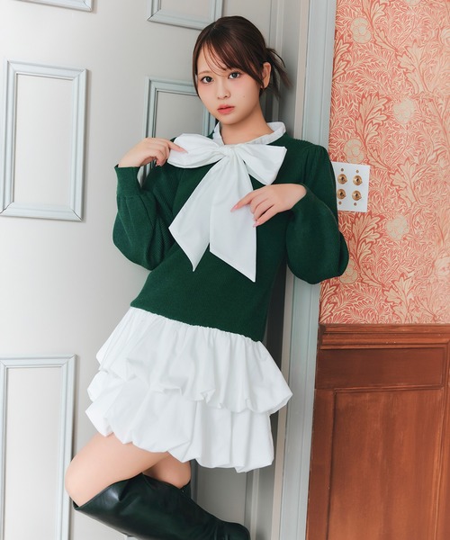 REDYAZEL(レディアゼル)の「【=LOVE 大場花菜さん着用】ビッグリボンティアードニットシャツミニワンピース(ワンピース・レディース・ネイビー/グリーン/ライトグレー・FREE)」の6枚目の写真