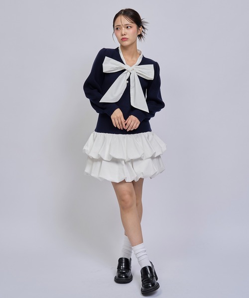 REDYAZEL(レディアゼル)の「【=LOVE 大場花菜さん着用】ビッグリボンティアードニットシャツミニワンピース(ワンピース・レディース・ネイビー/グリーン/ライトグレー・FREE)」の22枚目の写真