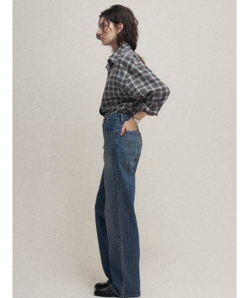 MALOUPE(マロップ)の「9166 ストレートフィットデニム (ミディアムインディゴ)(デニムパンツ・レディース・インディゴブルー・26/28/30)」の3枚目の写真