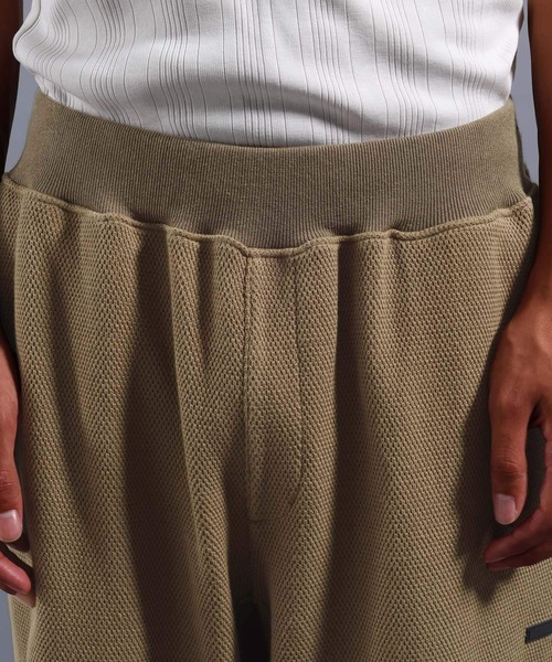 NUMERALS（ヌメラルズ）の「[NUMERALS]EVERYDAY WARMTH WAFFLE PANTS（その他パンツ・メンズ・グリーン/ブラック/ベージュ・MEDIUM/LARGE）」の10枚目の写真