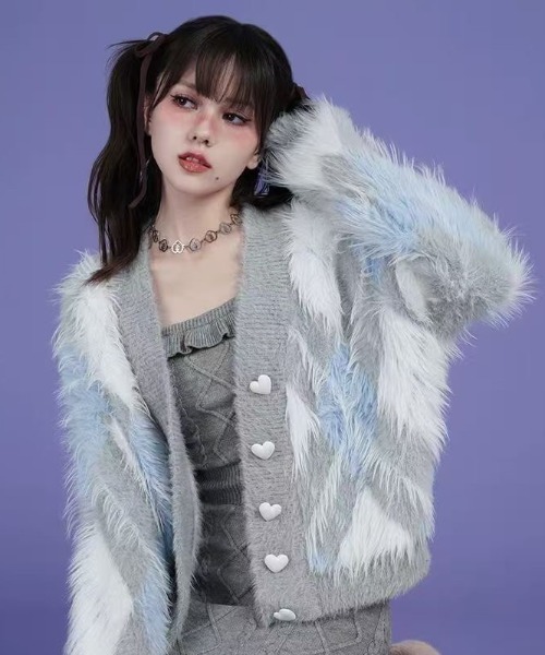 AVYL(アヴィル)の「ハートボタン アーガイルフリンジロングシャギーニットカーディガン(カーディガン/ボレロ・レディース・グレー・M)」の3枚目の写真