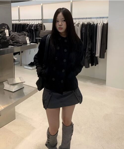 Miseki SEOUL（ミセキソウル）の「Double button layered short coat BLACK（チェスターコート・レディース・その他・1/2）」の6枚目の写真