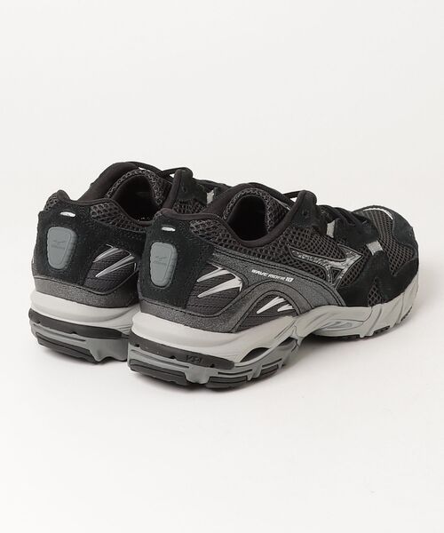 MIZUNO（ミズノ　）の「ミズノ MIZUNO ウエーブライダー10（スニーカー・メンズ・ブラック×シルバー・25.0cm/25.5cm/26.0cm/26.5cm/27.0cm/27.5cm/28.0cm/28.5cm/29.0cm/30.0cm）」の2枚目の写真