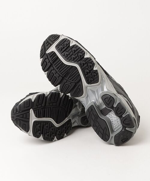 MIZUNO（ミズノ　）の「ミズノ MIZUNO ウエーブライダー10（スニーカー・メンズ・ブラック×シルバー・25.0cm/25.5cm/26.0cm/26.5cm/27.0cm/27.5cm/28.0cm/28.5cm/29.0cm/30.0cm）」の3枚目の写真