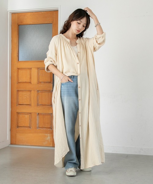PICHI(ピイチ)の「2wayロングシャツワンピース(シャツワンピース・レディース・ベージュ/チャコール・REGULAR/LONG)」の4枚目の写真
