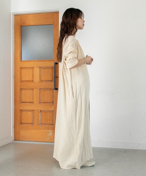 PICHI(ピイチ)の「2wayロングシャツワンピース(シャツワンピース・レディース・ベージュ/チャコール・REGULAR/LONG)」の6枚目の写真