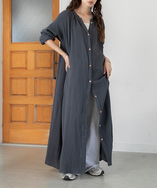 PICHI(ピイチ)の「2wayロングシャツワンピース(シャツワンピース・レディース・ベージュ/チャコール・REGULAR/LONG)」の10枚目の写真