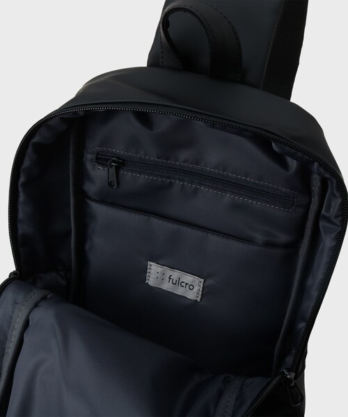 THE SHOP TK （ザ ショップ ティーケー ）の「fulcro Calmボディーバッグ（ボディバッグ/ウエストポーチ・メンズ・ブラック・00）」の7枚目の写真