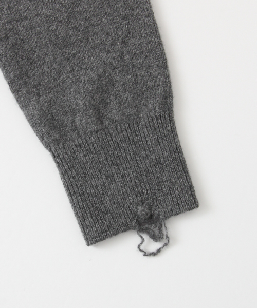 URBAN RESEARCH（アーバンリサーチ）の「COSEI broken knit（ニット/セーター・メンズ・グレー/ブラック/ブラウン・2/3）」の13枚目の写真