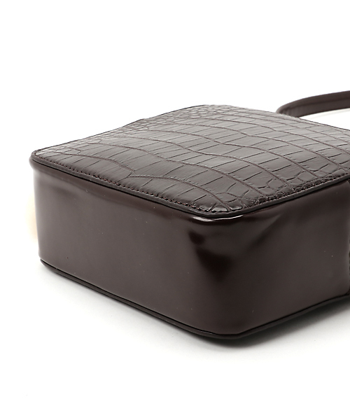 laboratory work（ラボラトリーワーク）の「チャーム付きクロコ型押し BOXショルダーバッグ（ショルダーバッグ・レディース・ブラウン/ベージュ・MEDIUM）」の5枚目の写真