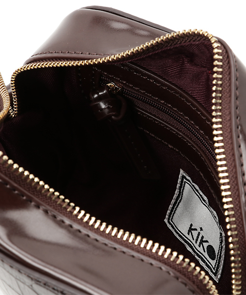 laboratory work（ラボラトリーワーク）の「チャーム付きクロコ型押し BOXショルダーバッグ（ショルダーバッグ・レディース・ブラウン/ベージュ・MEDIUM）」の8枚目の写真