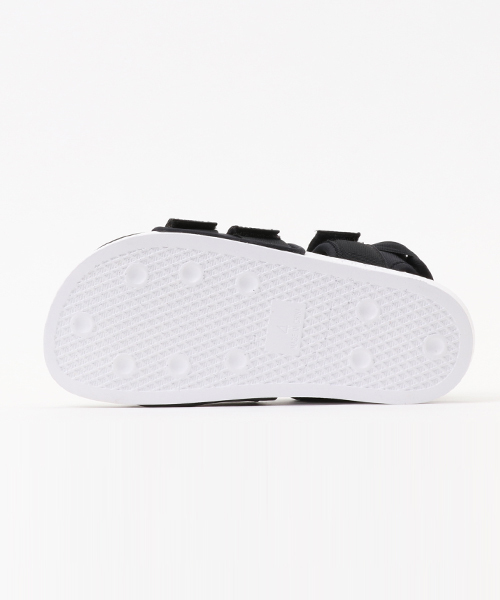 adidas（アディダス）の「adidas オリジナルス アディレッタ[ADILETTE SANDAL W]（サンダル・レディース・ブラック・22.5/23.5/24.5）」の3枚目の写真