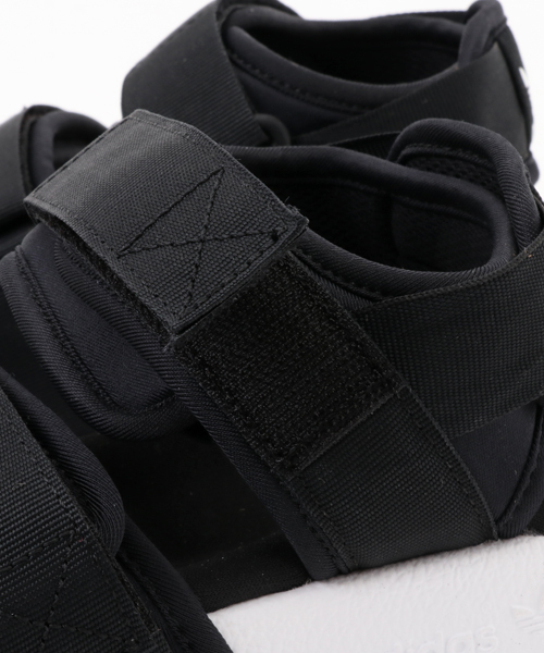 adidas（アディダス）の「adidas オリジナルス アディレッタ[ADILETTE SANDAL W]（サンダル・レディース・ブラック・22.5/23.5/24.5）」の11枚目の写真