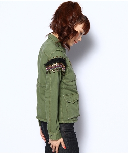 Another Edition（アナザーエディション）の「AE[S]SHOULDER BEADS BLSN（ミリタリージャケット・レディース・ブラック/ベージュ/オリーブ・SMALL/MEDIUM）」の4枚目の写真